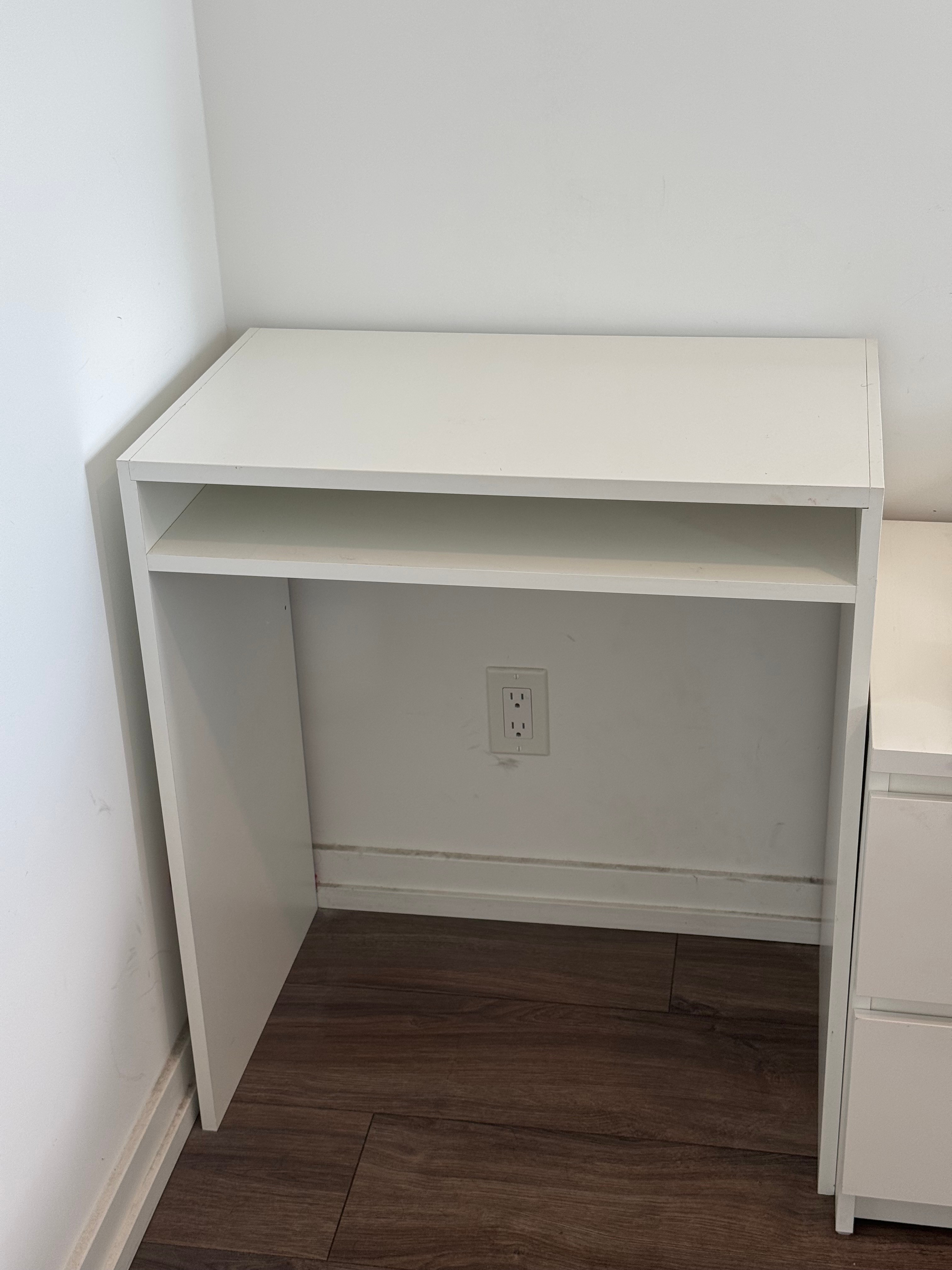 Compact White Desk with Storage Shelf