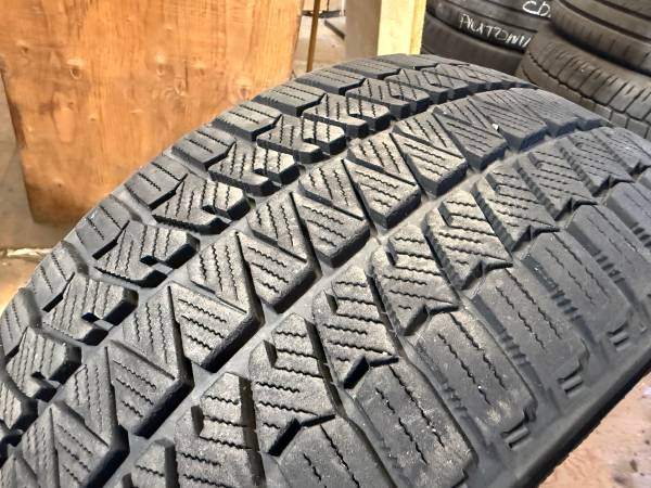 1 x single 225/40/18 M+S Bridgestone Blizzak WS90 w 80% tread - photo 4