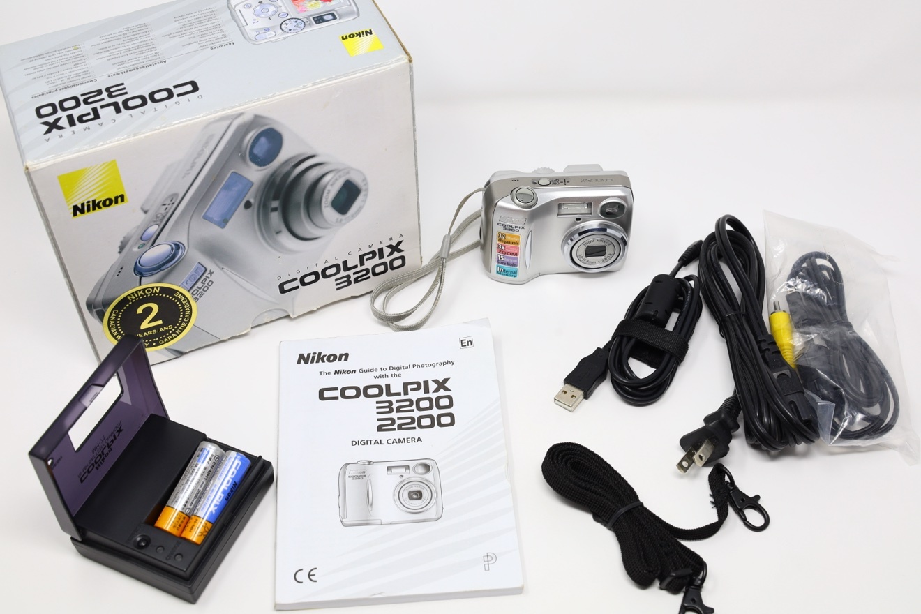 Nikon Coolpix 3200 Digital Camera - photo 4