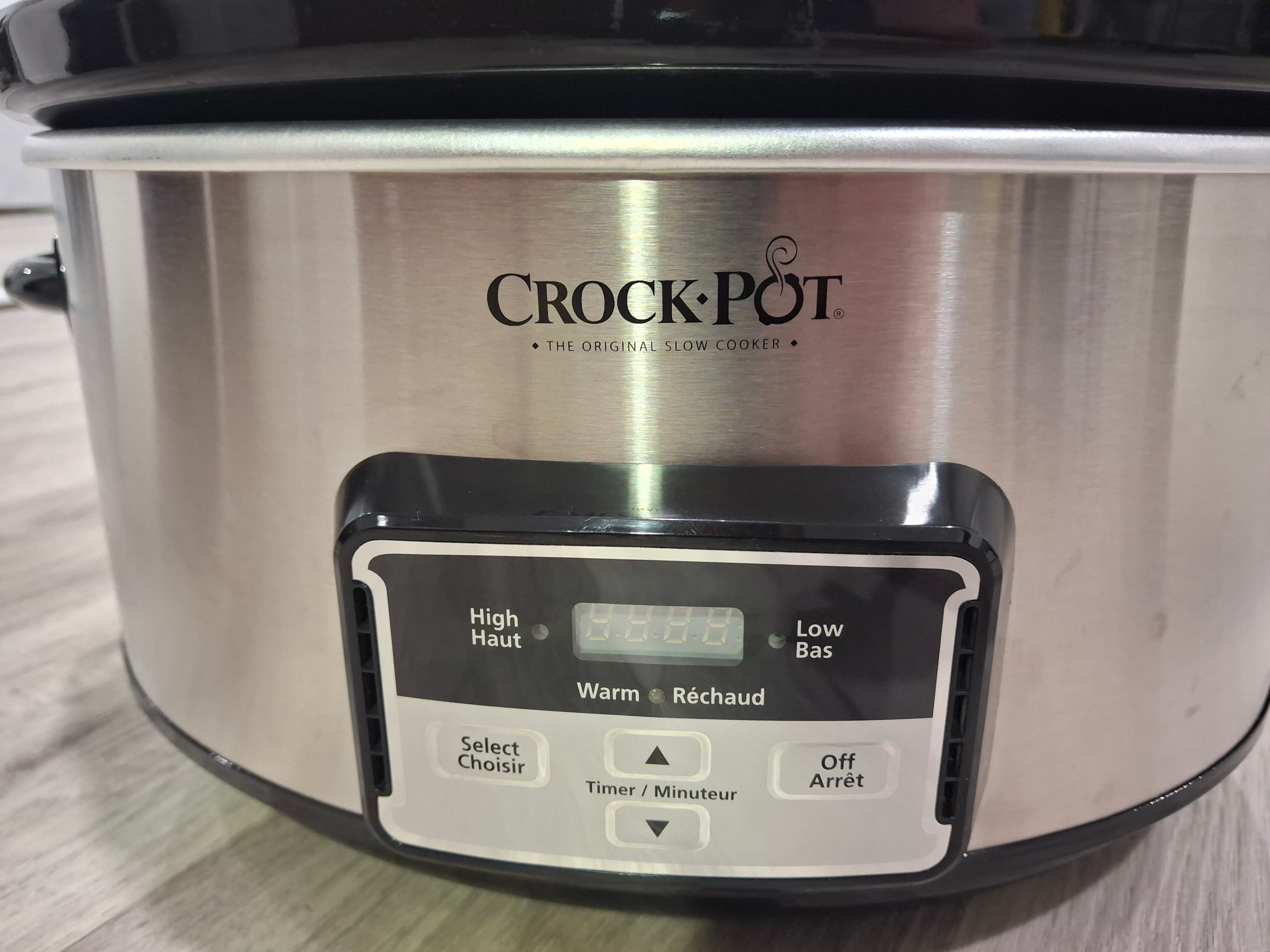 Crock-Pot Slow Cooker – 8-Quart Programmable, Like New - photo 2