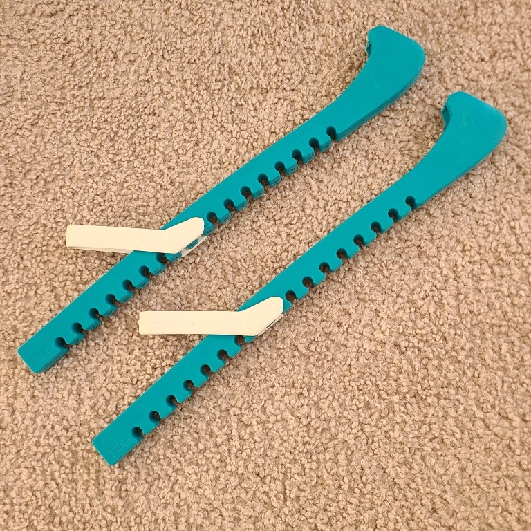 Universal skate guard for ice hockey & figure skating blades - photo 2