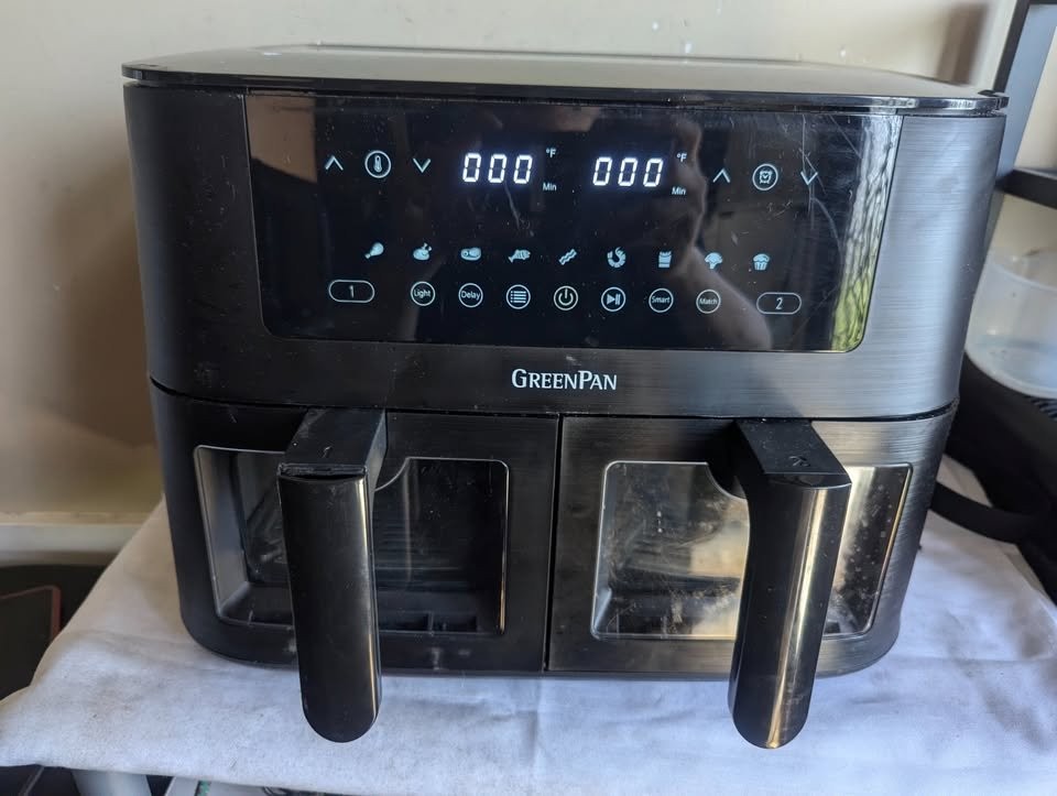 GreenPan Bistro Dual Zone Air Fryer, 2 x 4 L (3.79qt.) baskets
