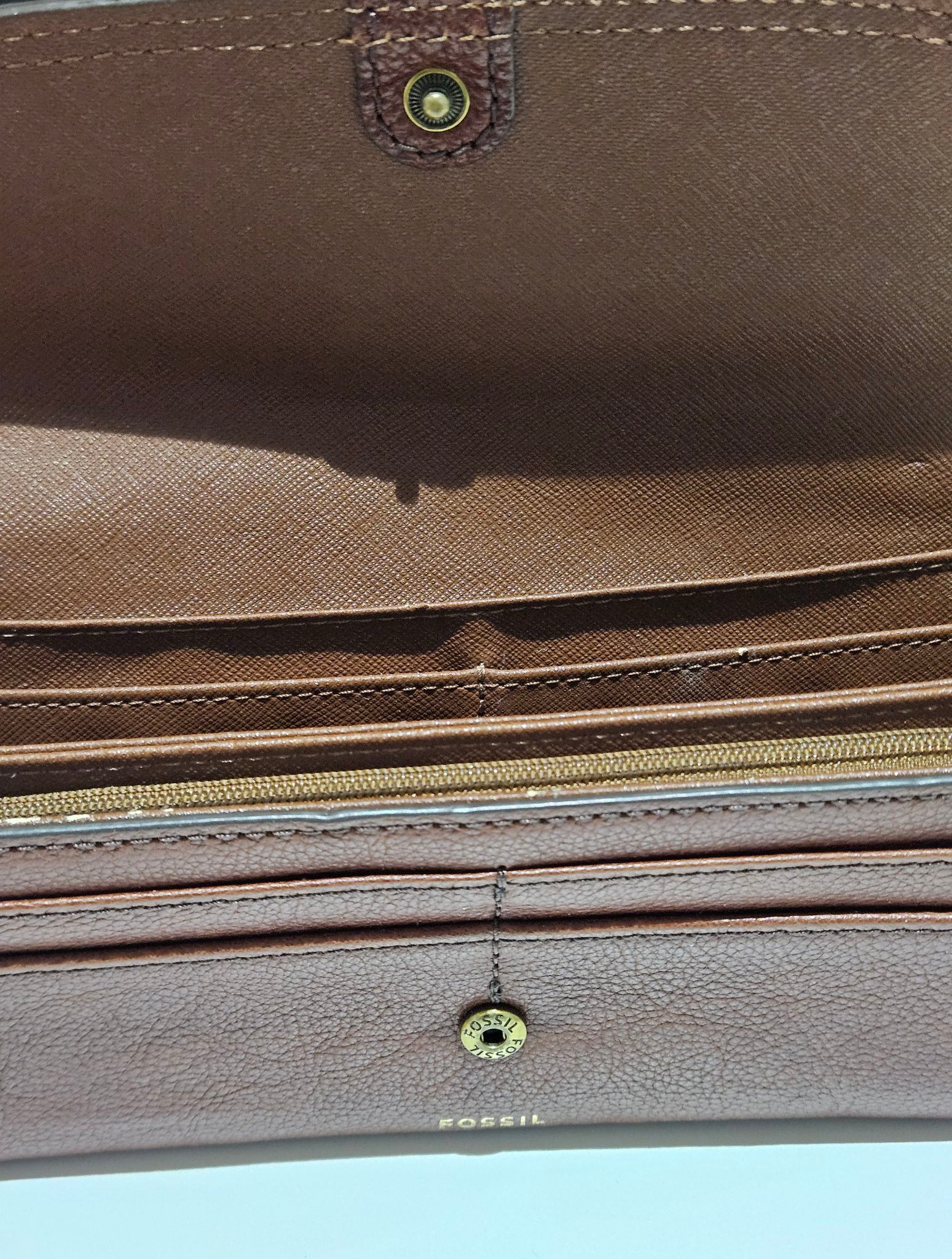Fossil Cleo Clutch Wallet in brown - photo 3