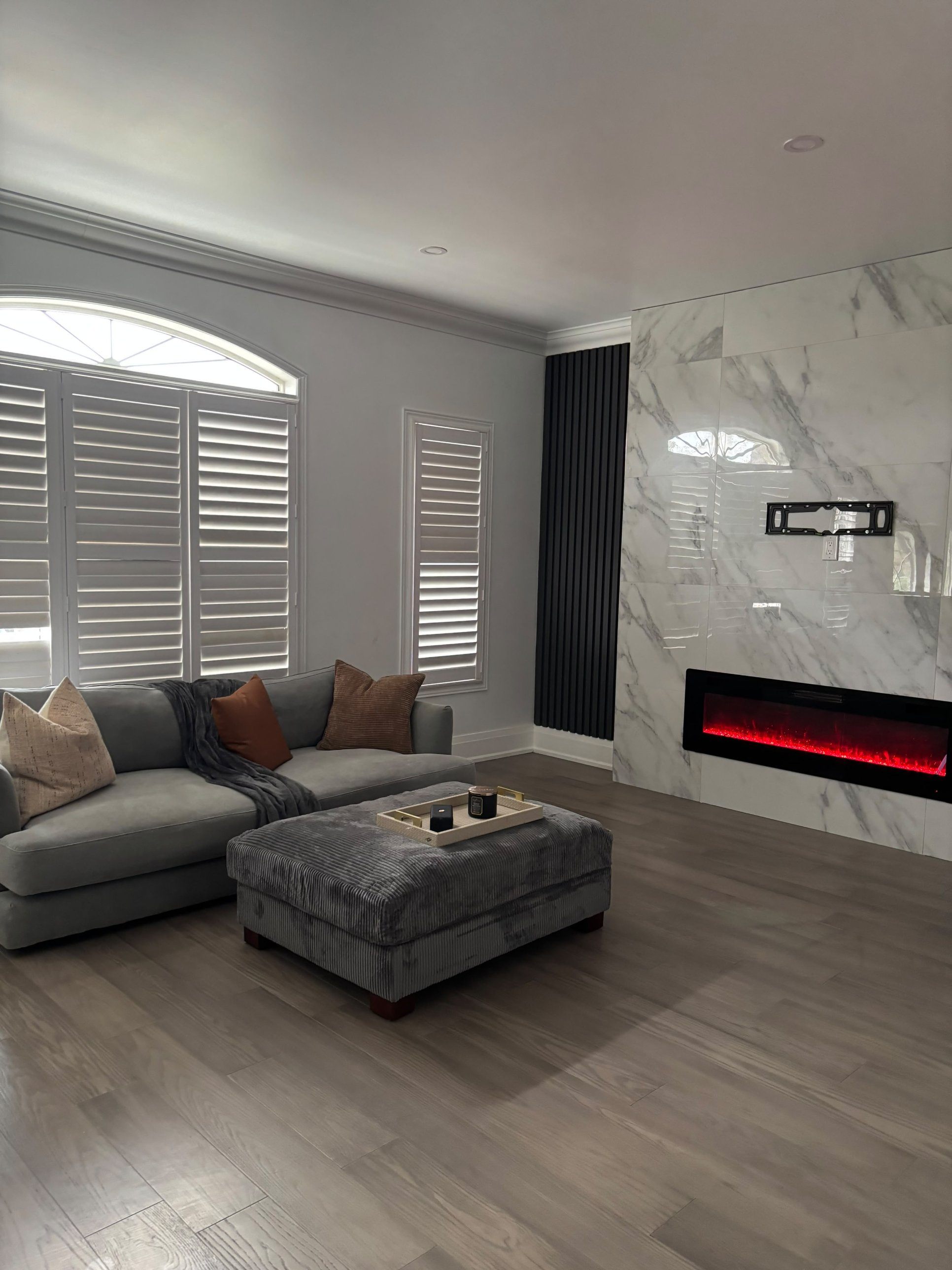 Grey Sectional Sofa with Chaise - Modern Plush Couch