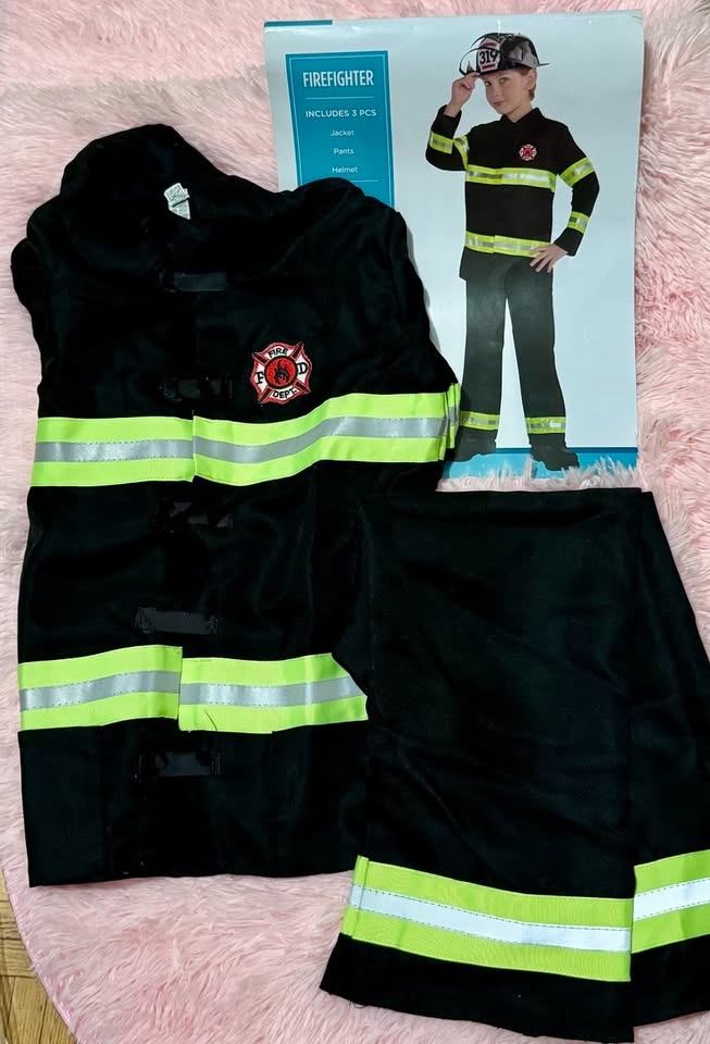 Kids Firefighter Halloween Costume – Medium (8-10 years) - photo 2