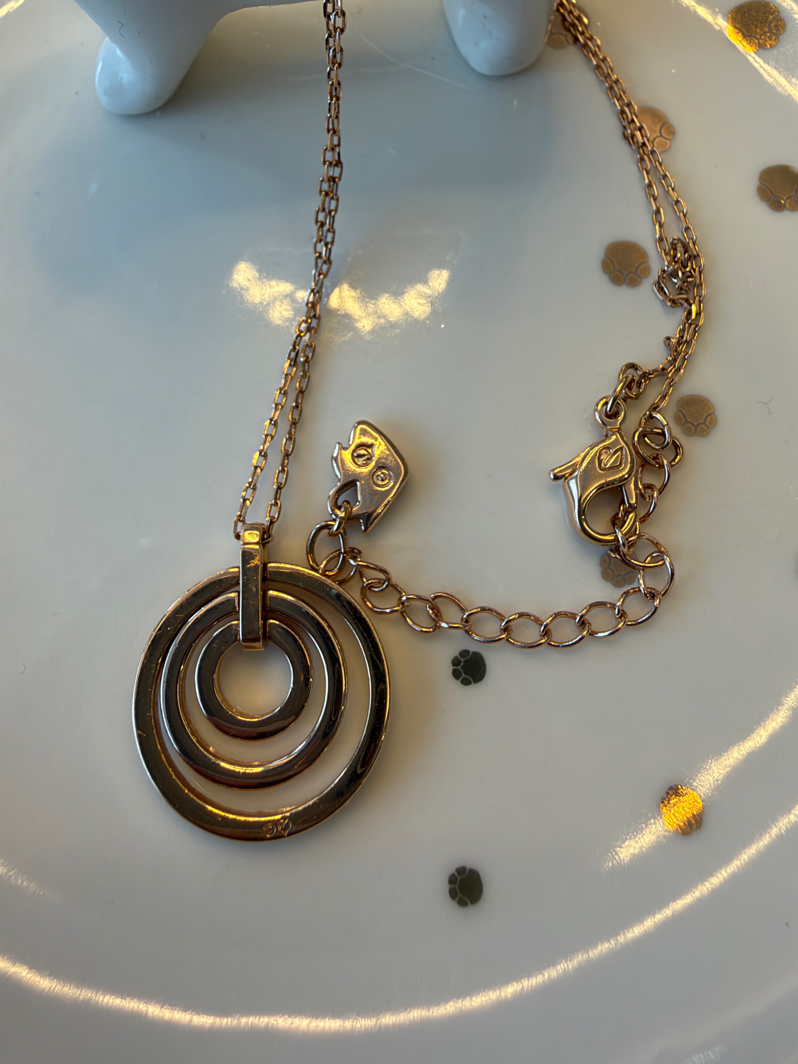 Swarovski Circle Pendant Necklace Rose Gold Tone - photo 4