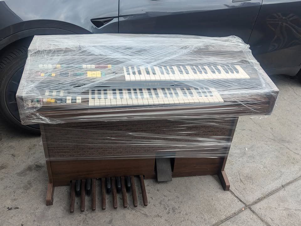 Yamaha vintage electronic organ, 1978 Electone, Japan,