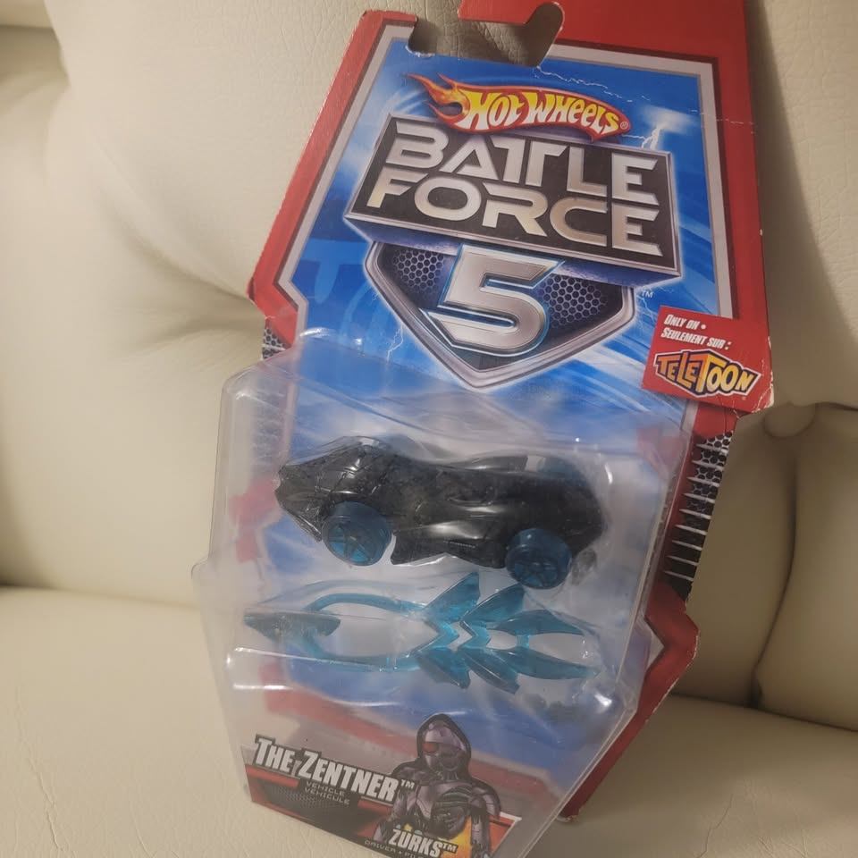Hot Wheels Battle Force 5 The Zentner with Zurks Driver, New