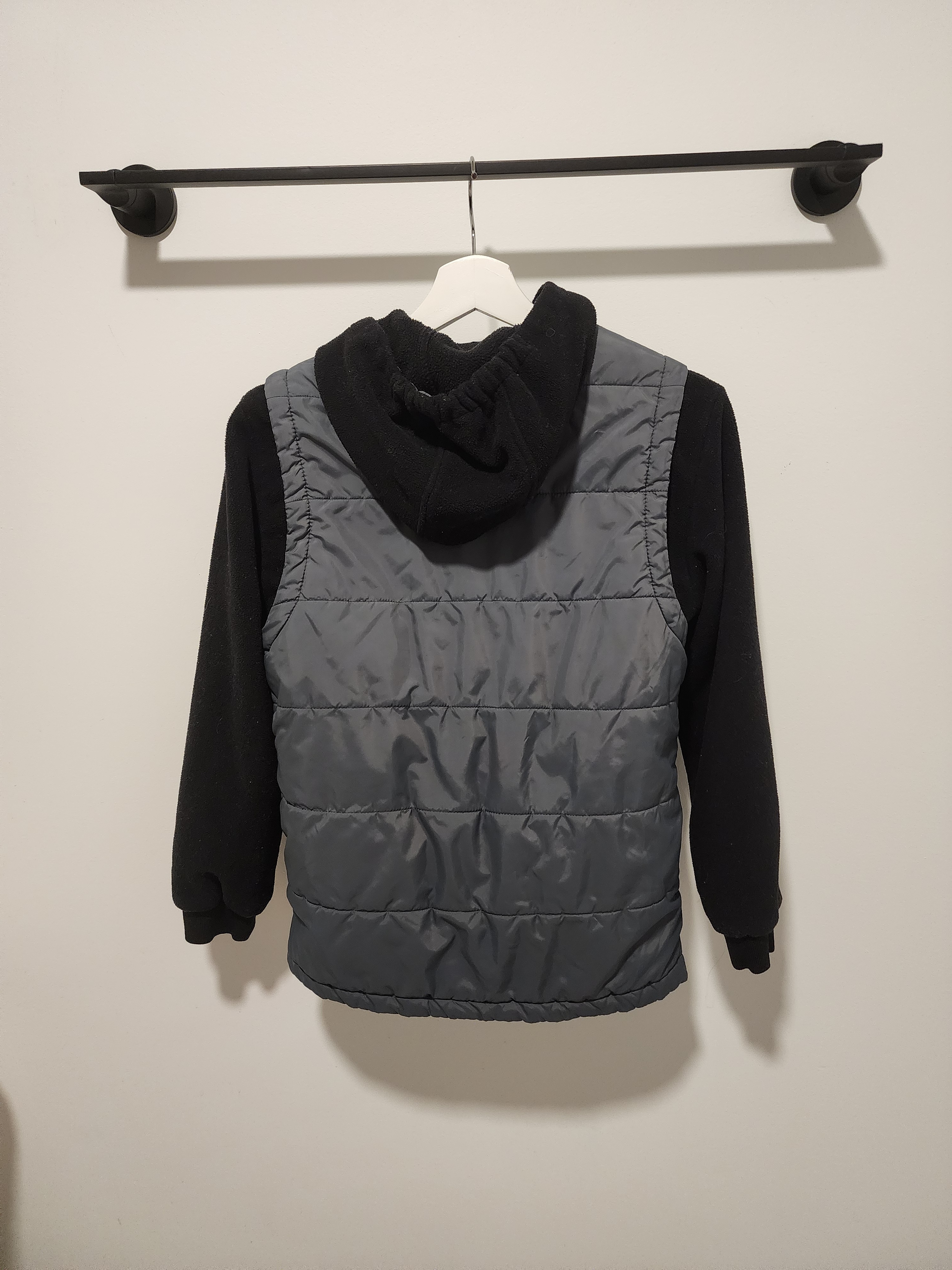 Kids age 10- 12 M hooded sweater jacket in new condition - photo 2