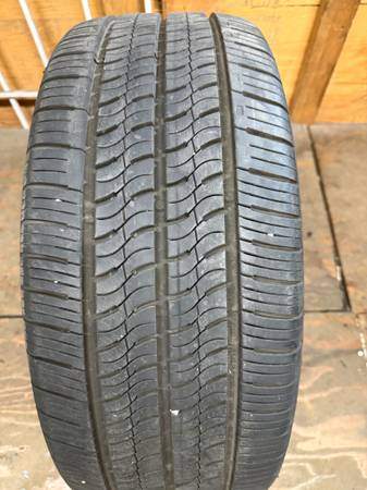1 X single 245/45/20 Continental Tru contact Tour 54 with 85%
