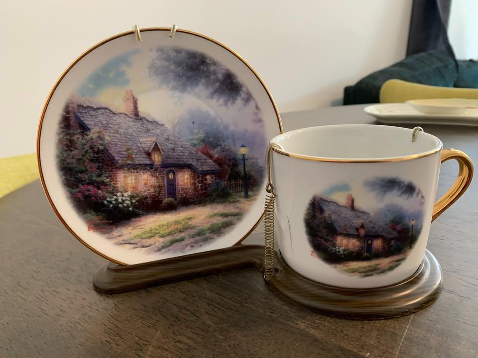 Thomas Kinkade Moonlight Cottage Plate and Teacup Set
