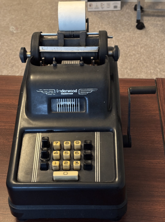 ANTIQUE Underwood Mechanical Adding Machine - photo 2