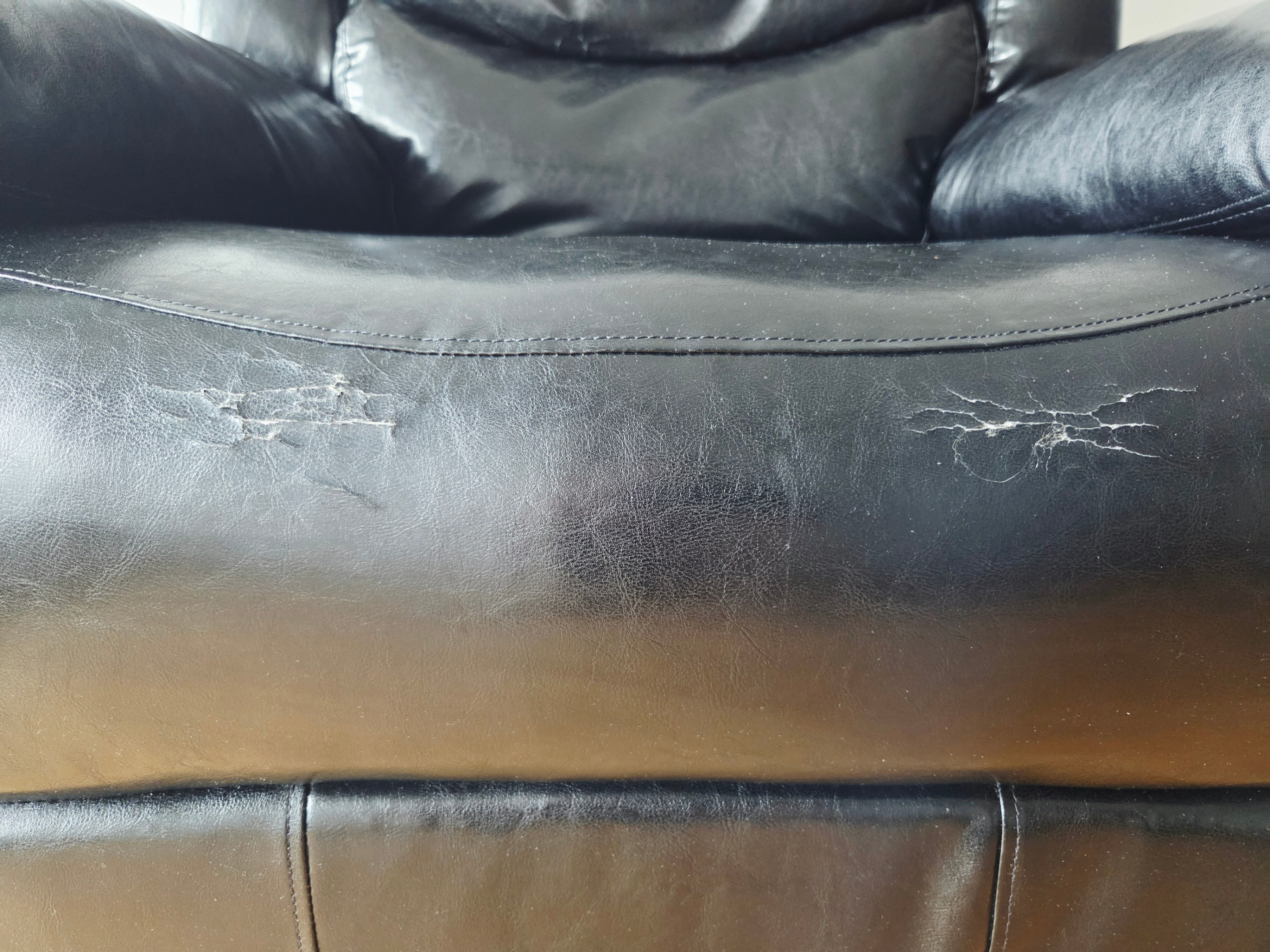 Leon's Black Power Recliner - photo 4