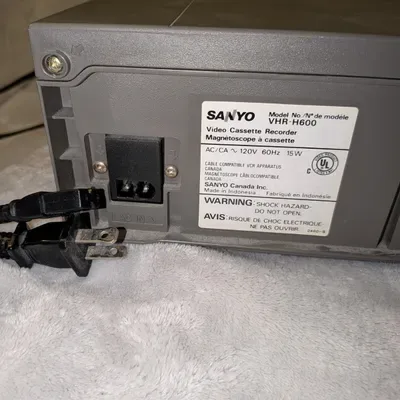 Sanyo VHR-H600 VCR VHS Player Recorder 4-Head Hi-Fi Stereo MTS - photo 2