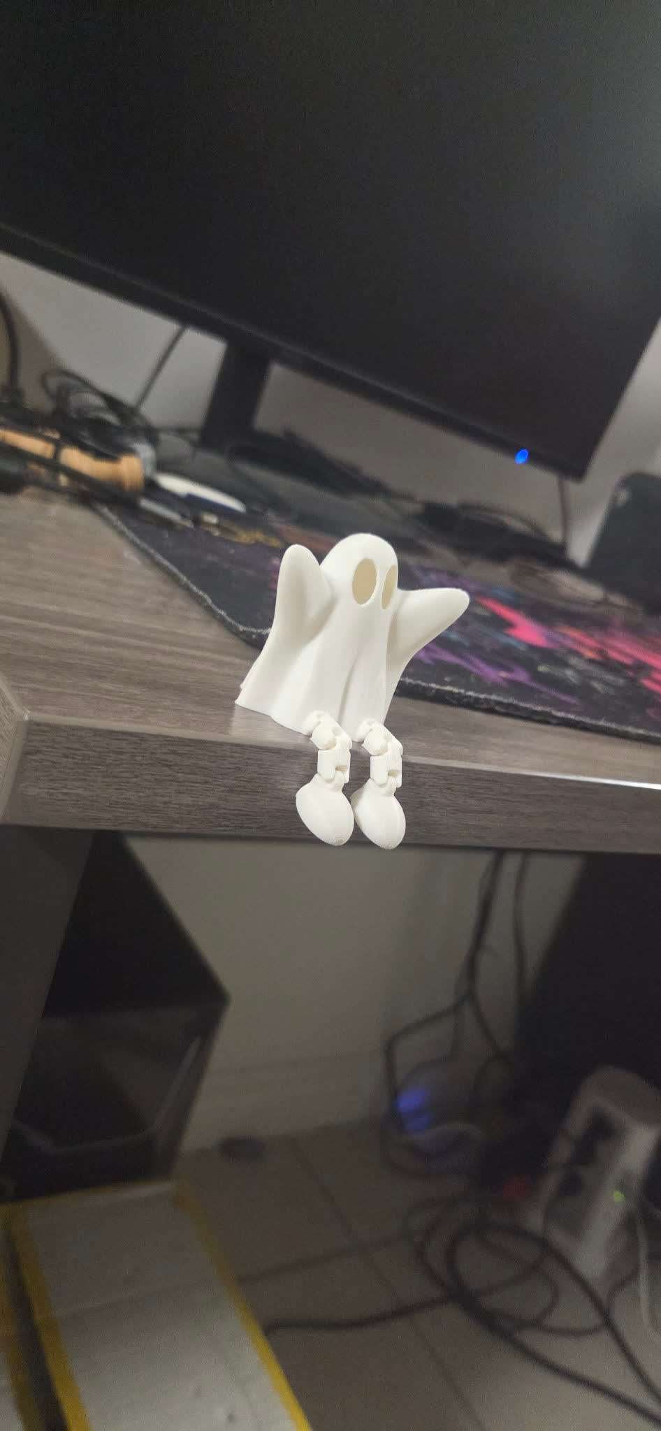Articulated Ghost Mini - 3D Printed Halloween Decoration