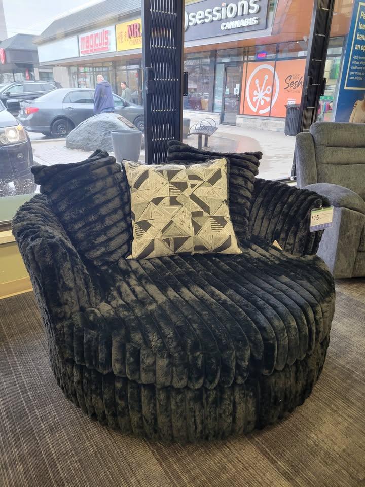 COZY FLUFFY SWIVEL CHAIR - photo 2
