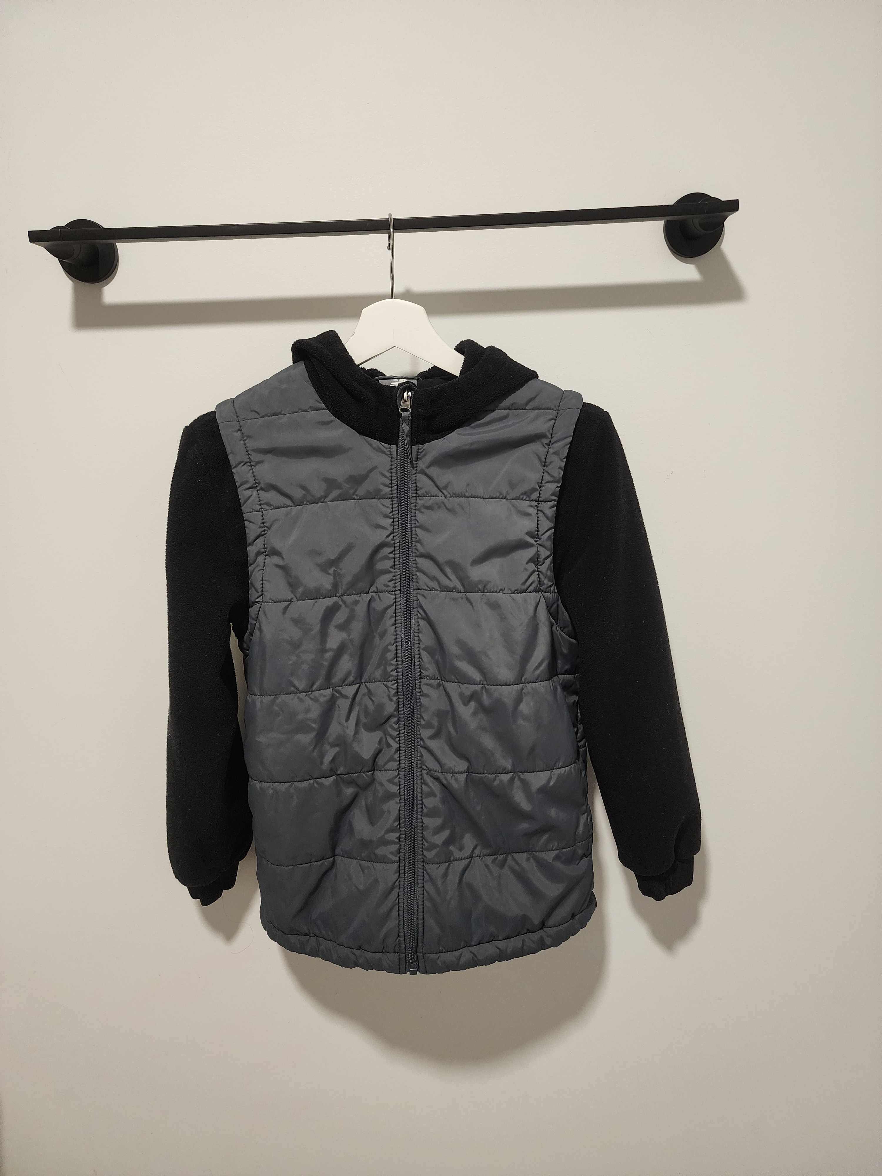 Kids age 10- 12 M hooded sweater jacket in new condition
