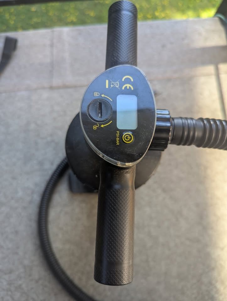 Manual Air Pump inflates tubes, air mattresses, rafts, toys etc. - photo 2