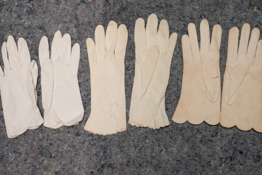 Lot of 3 Pairs Vintage Embroidered Cotton Gloves - photo 2