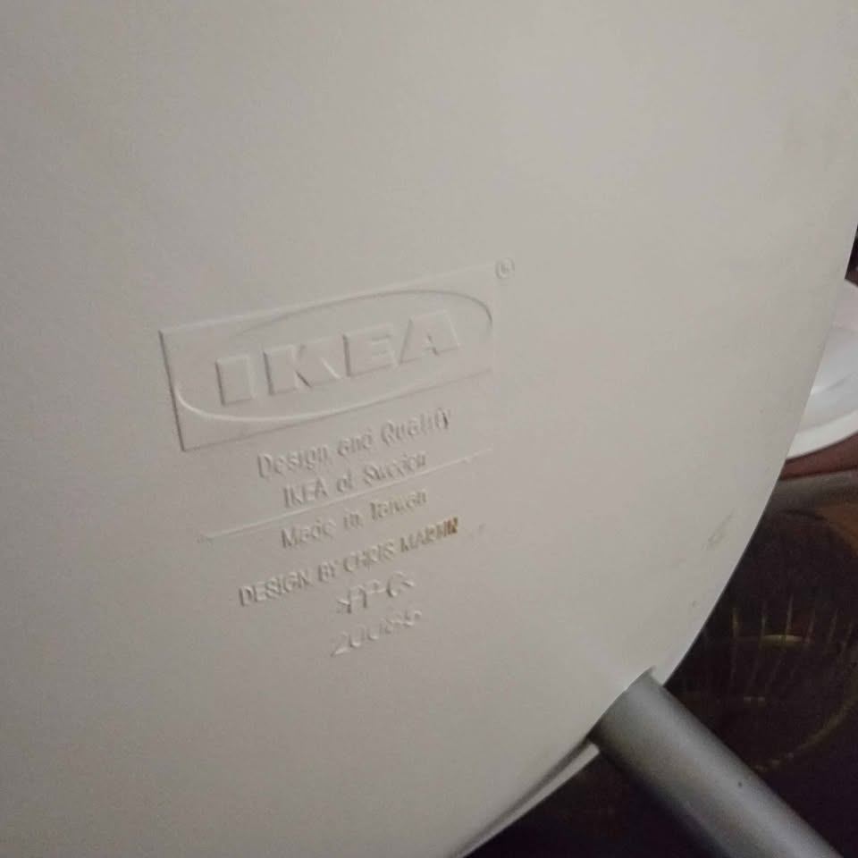 Oval white  plastic and metal Ikea stool - photo 5