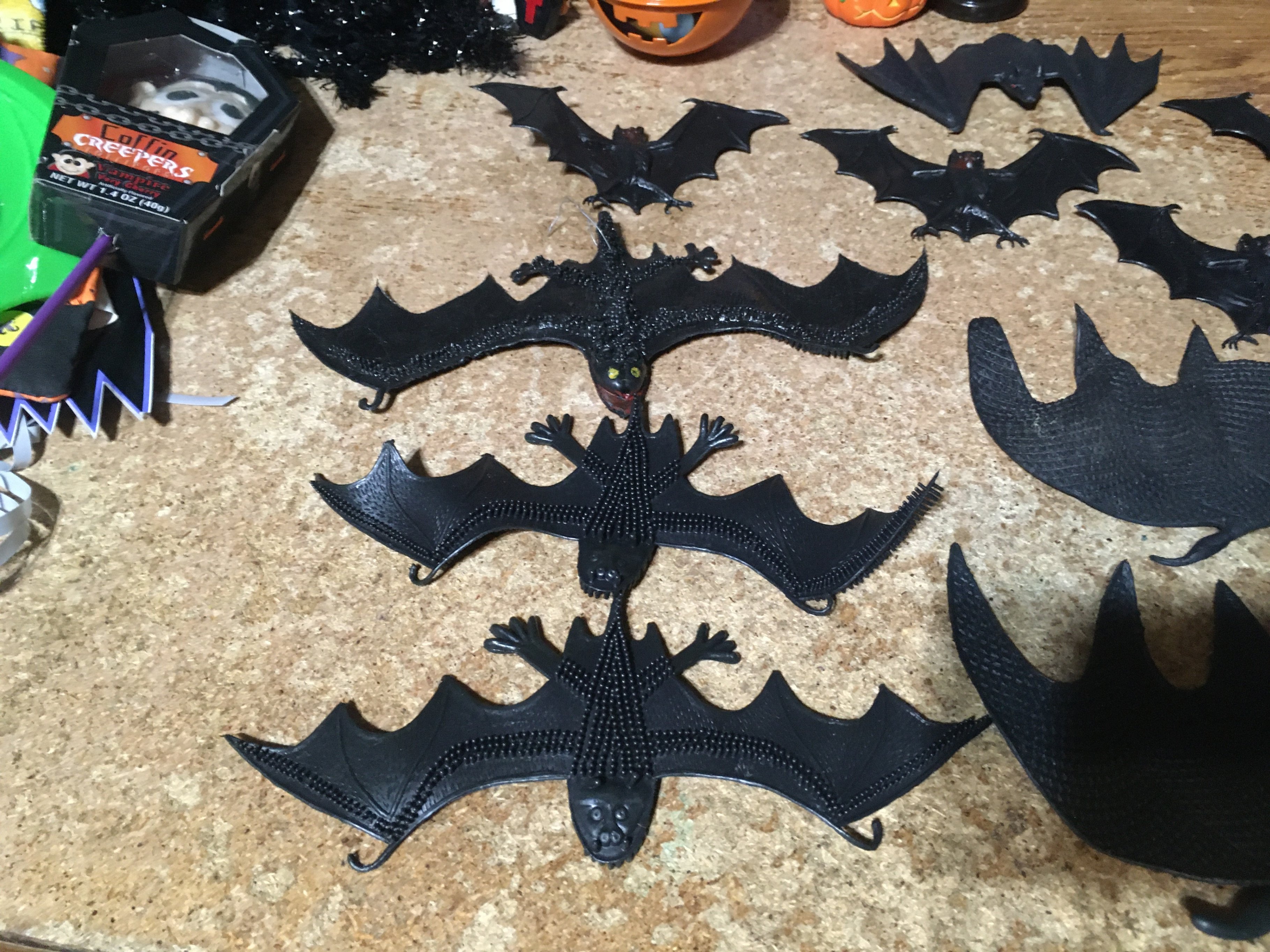 HALLOWEEN DECORATION LOT RUBBER BATS WINDOW CLINGS SPIDER WEB - photo 4