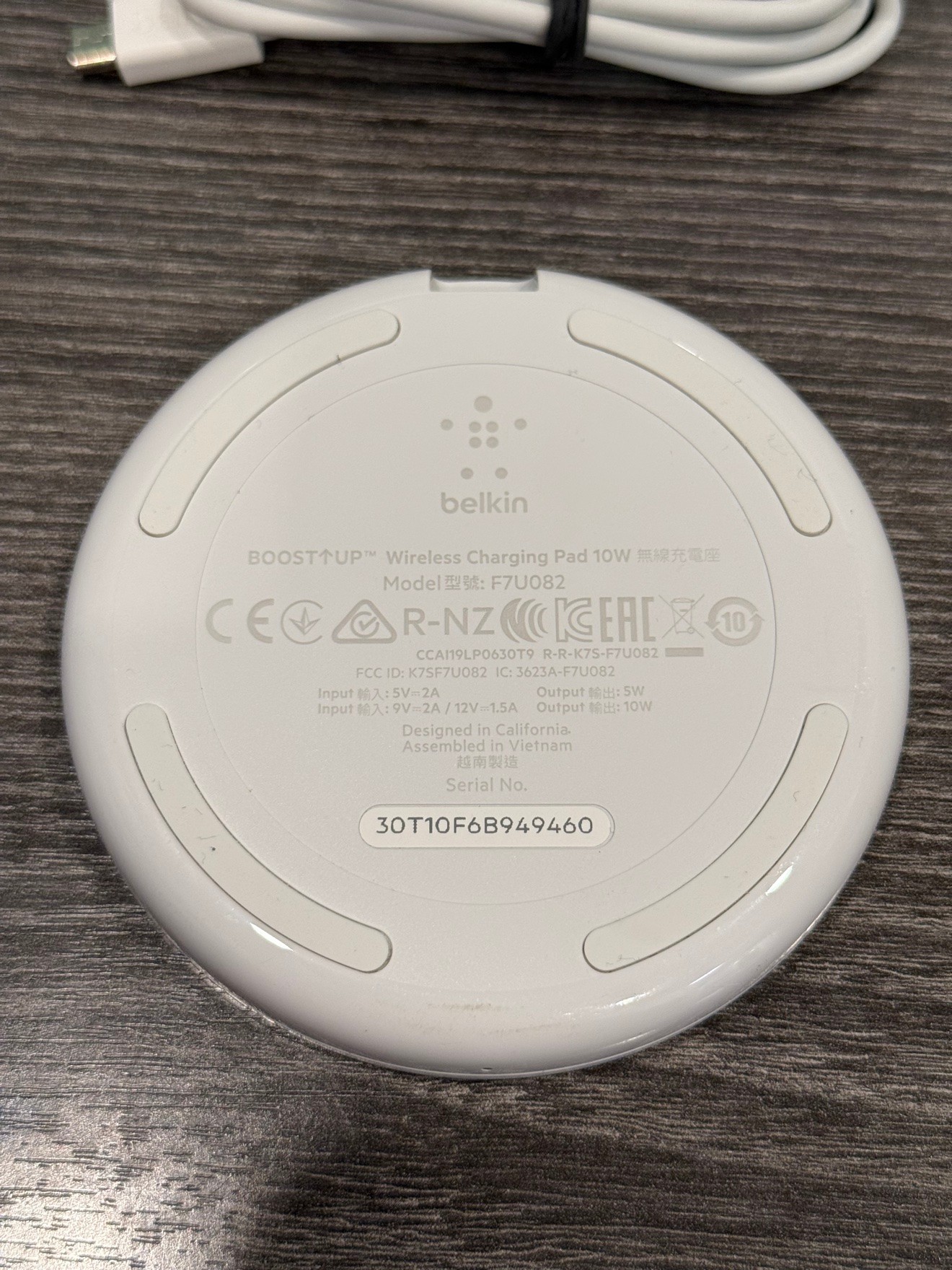 Belkin Boost Up 10W Wireless Charging Pad - photo 2