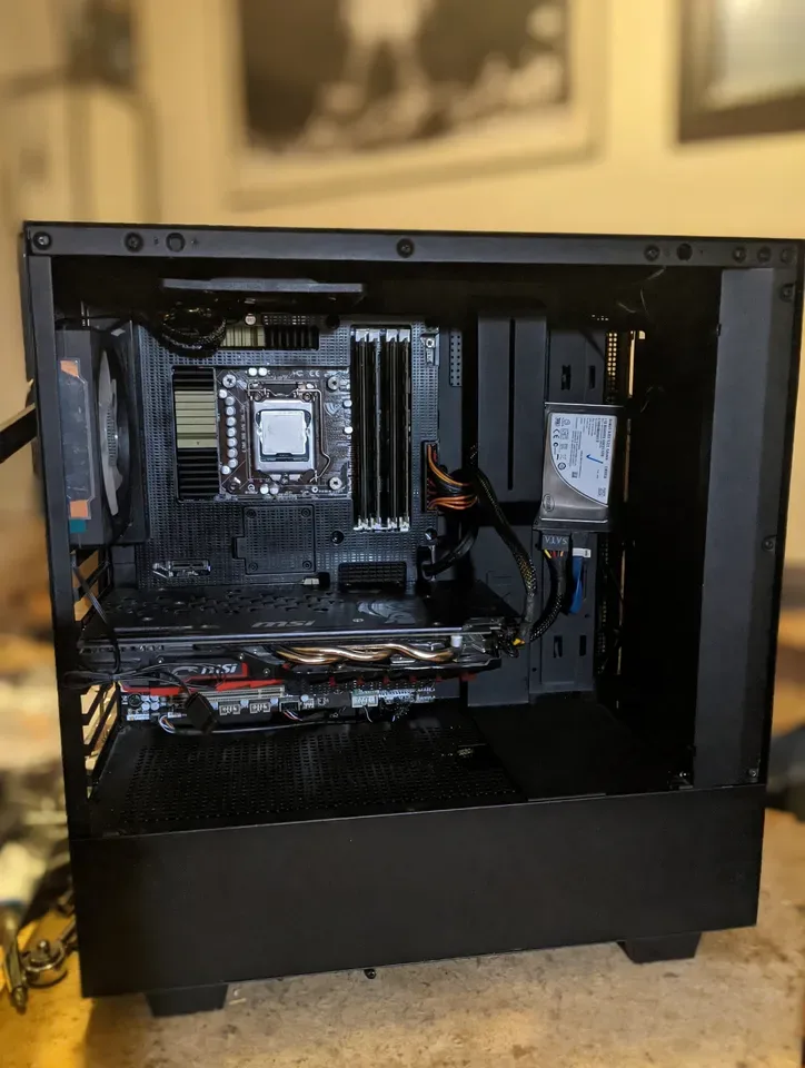 Gaming PC \u2014 i7-3770K, GTX 1060 6GB, 24GB RAM, SSD + HDD