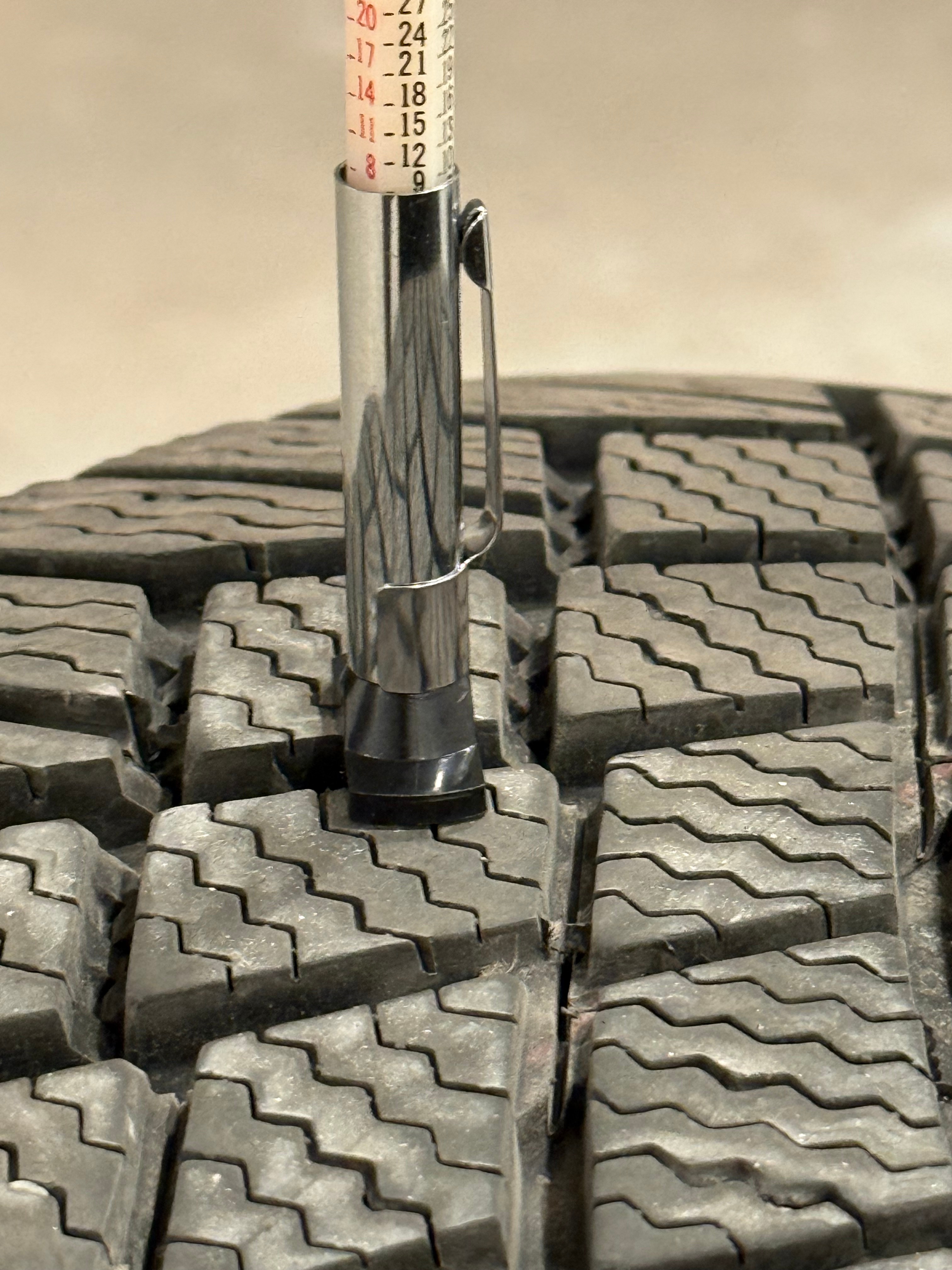 4x Continental VikingContact 7 Winter Tires - 245/45R20 103T XL - photo 2