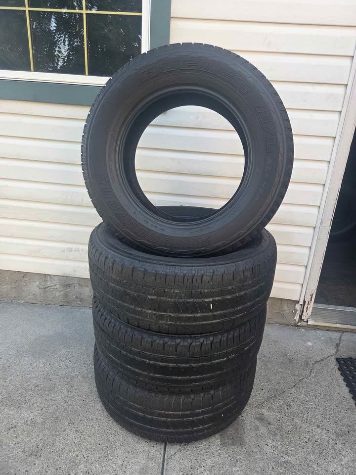 Set of 4 Bridgestone Dueler H/L Alenza Tires - photo 2