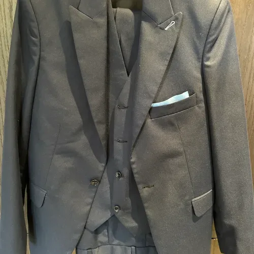 Youth 's 3-Piece Suit
