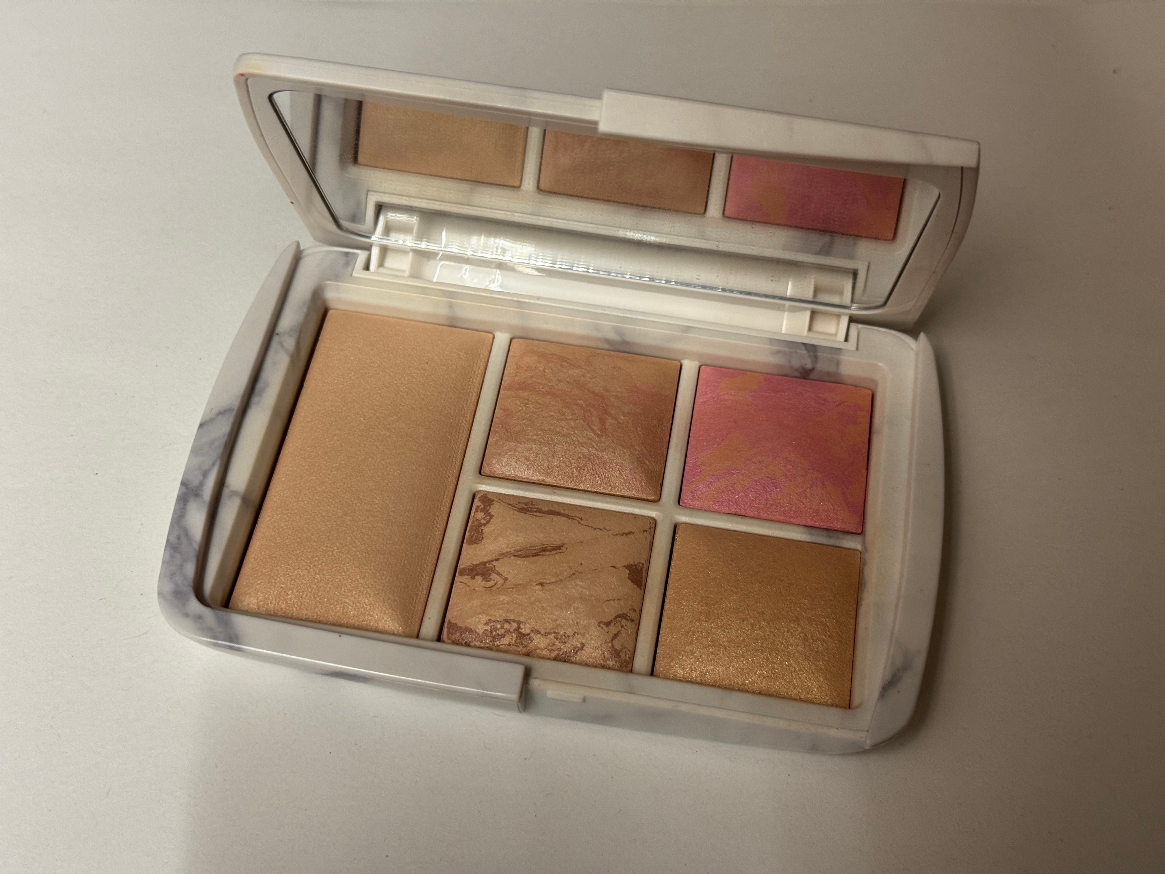 Hourglass Ambient Lighting Edit Palette, Surreal Light