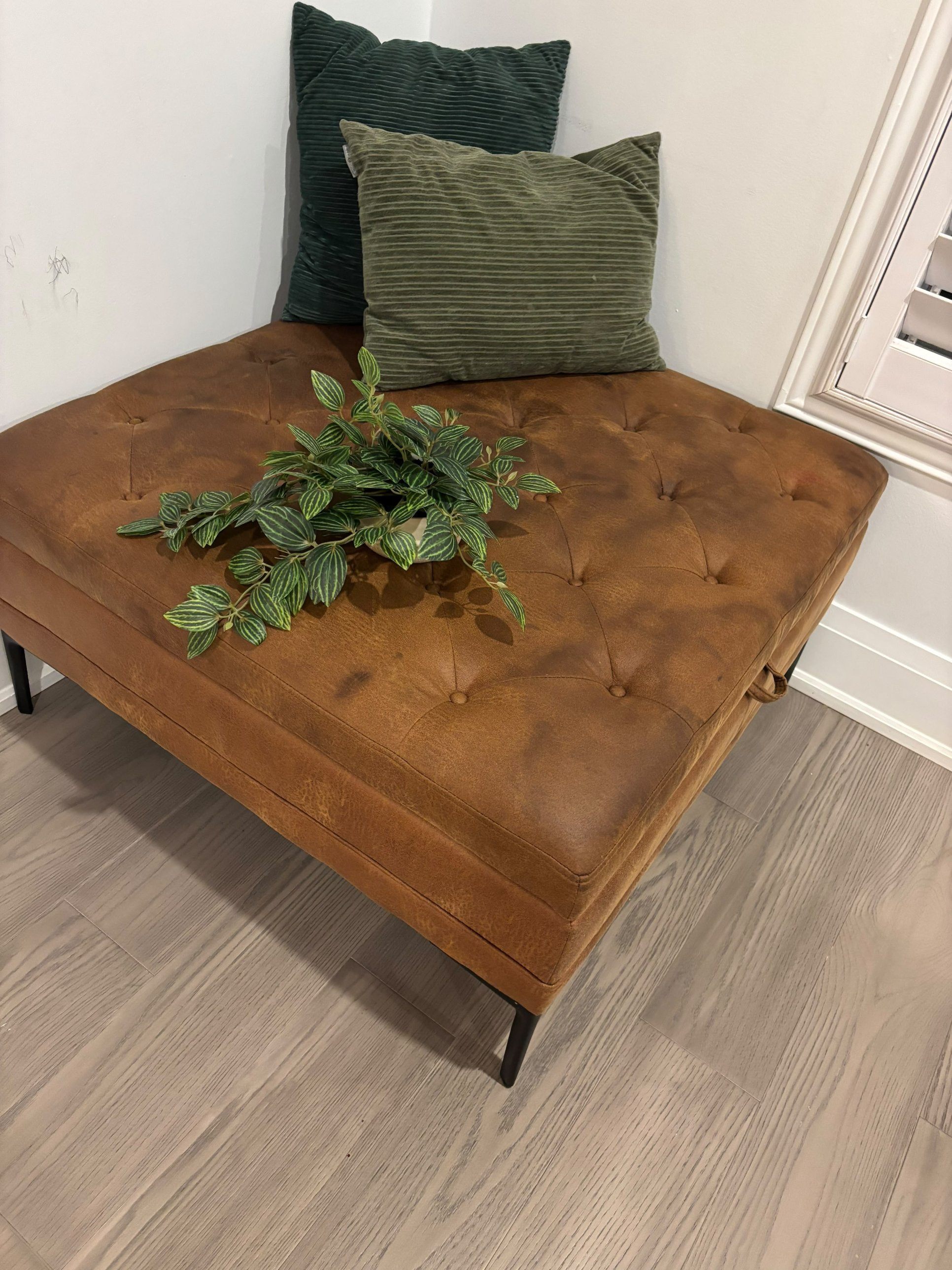 Large Brown Leather Tufted Ottoman / Coffee Table - photo 3