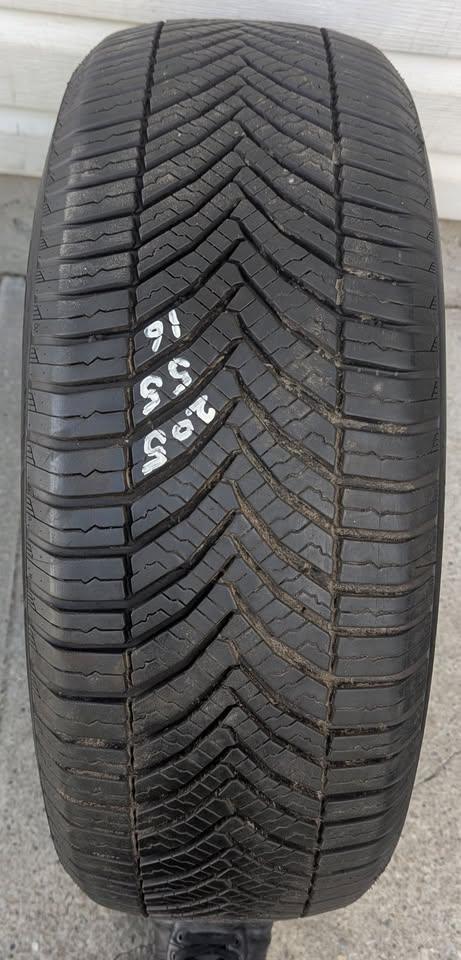 205 55 ZR16 M+S Royal Black Royal AS II snowflake rated