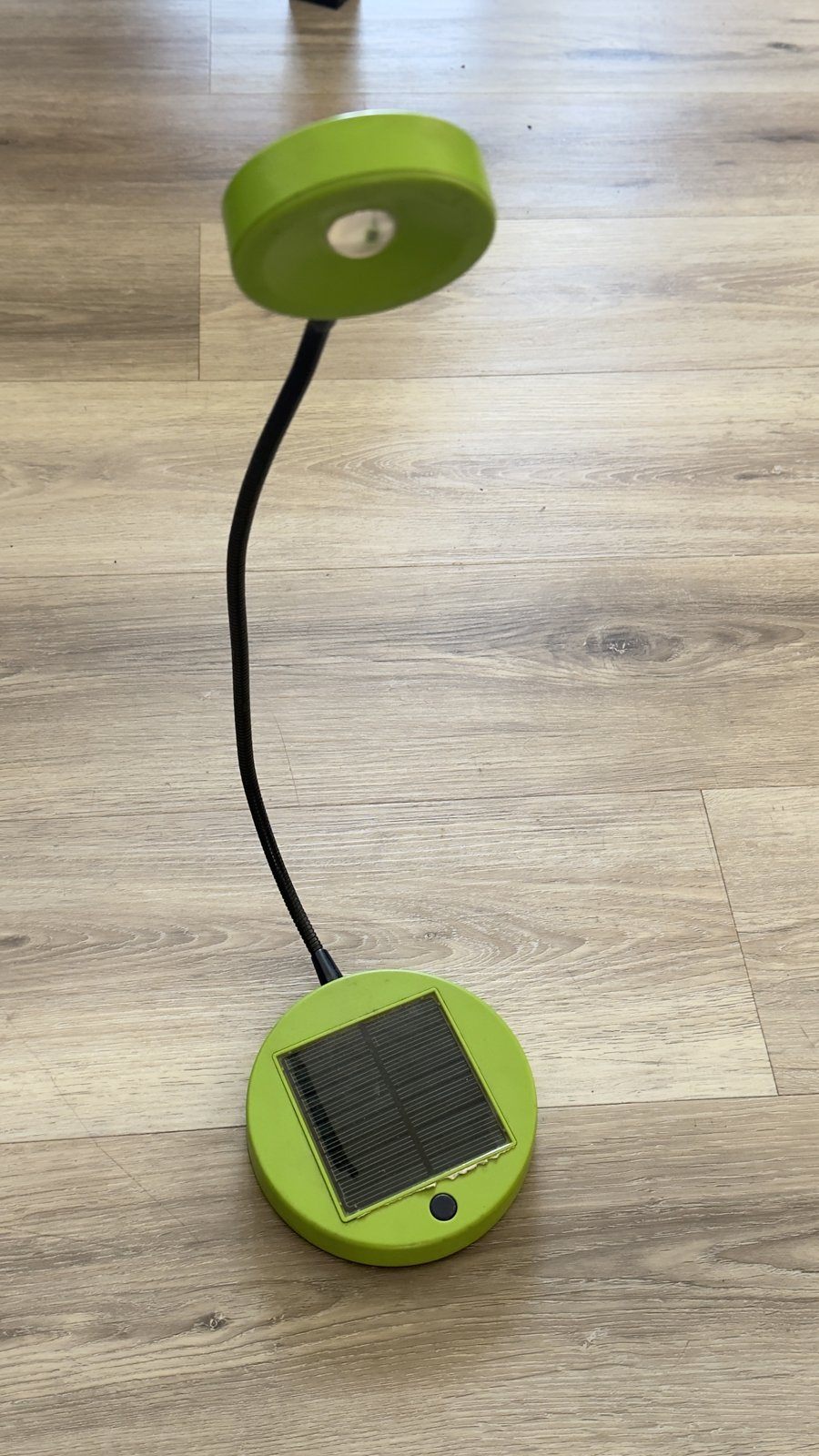 IKEA SUNNAN Solar Desk Lamp – Green, LED, Flexible Neck