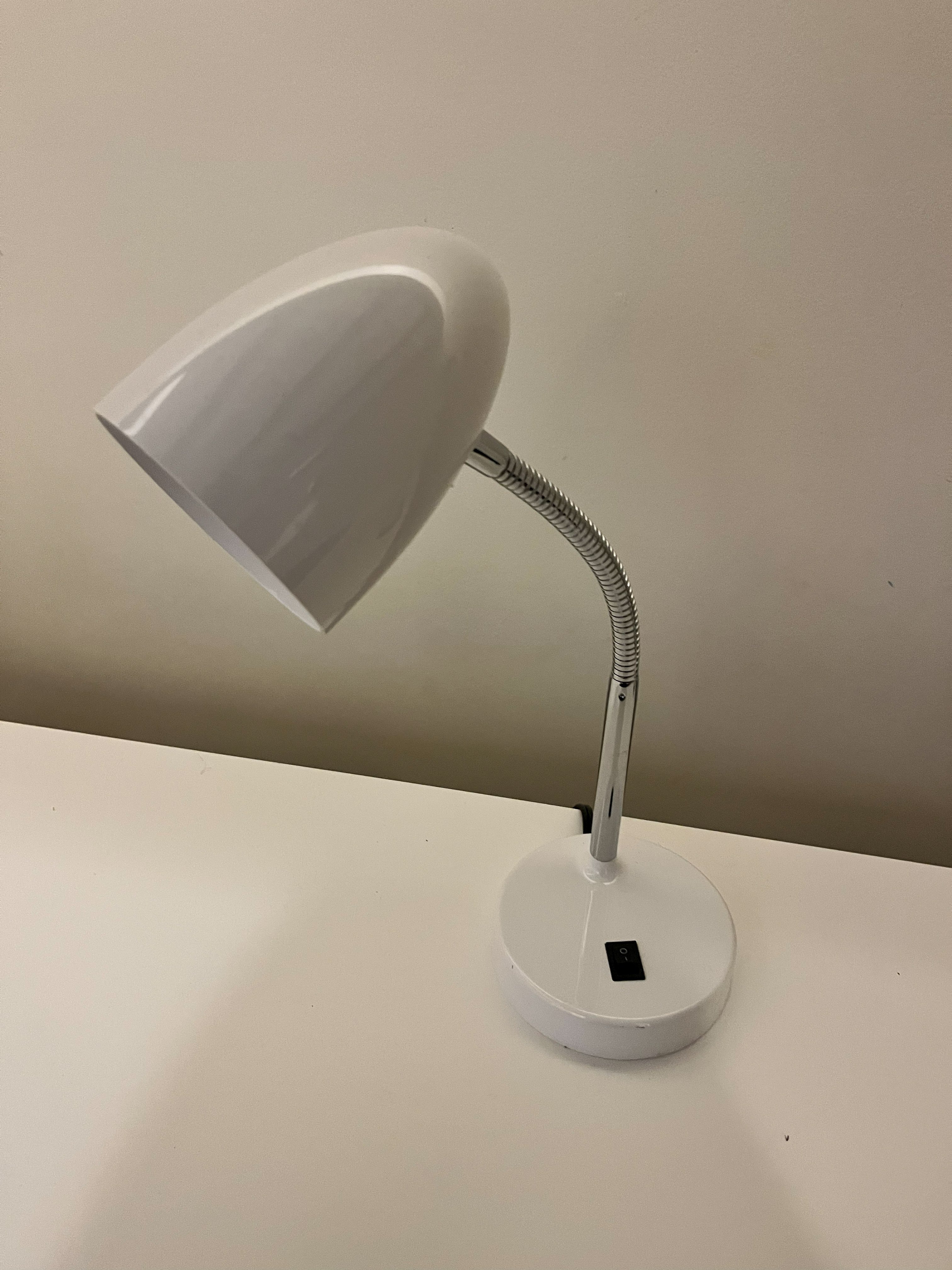 White Flexible Gooseneck Desk Lamp