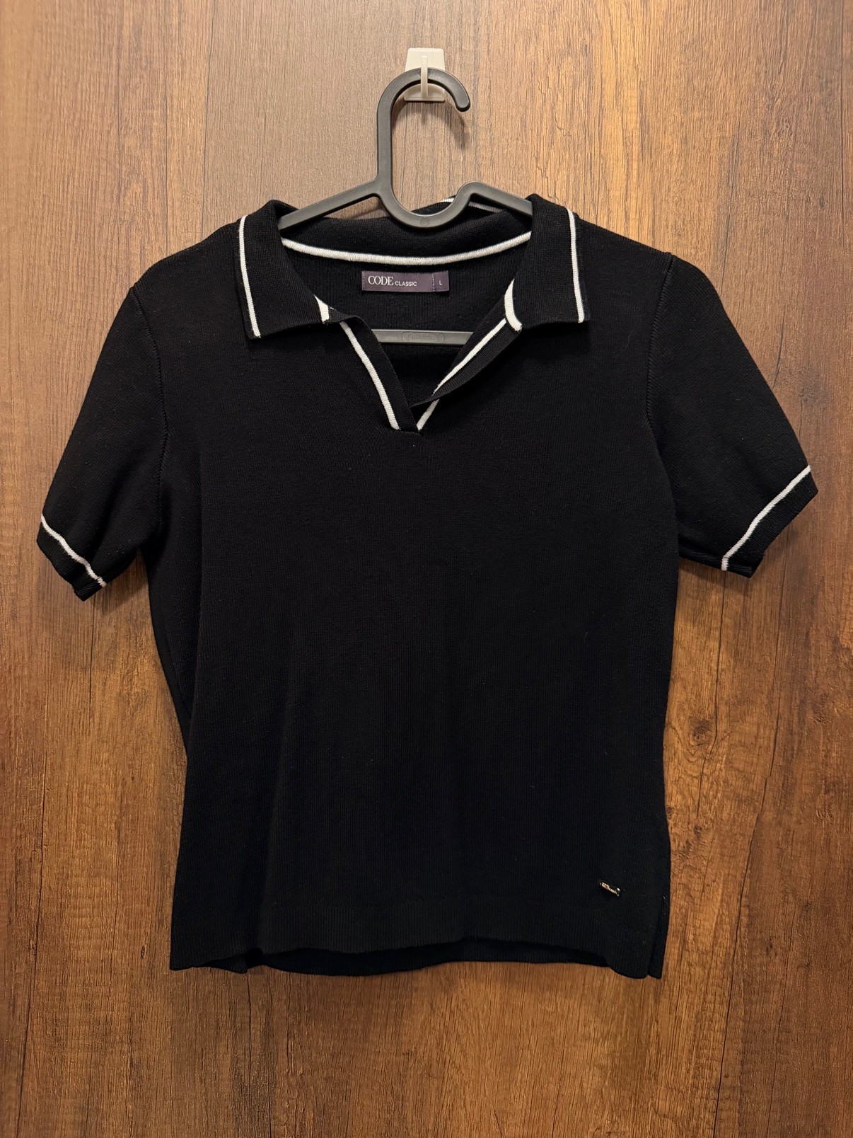 CODE Classic Black Polo Top with White Trim, Size L