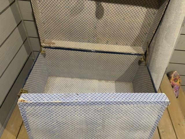 Vintage Blue Steamer Trunk / Storage Chest - photo 3