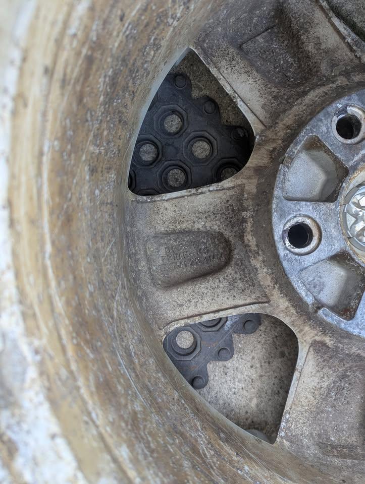Set of 4 Dodge Alloy Wheels - photo 3