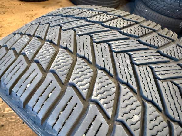1 x single 285/45/22 M+S Michelin X-Ice Snow SUV w 60% tread - photo 3