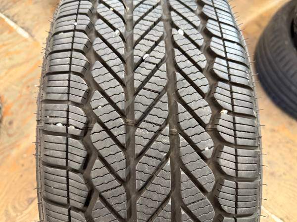 1 X single 235/55/18 M+S Bridgestone WeatherPeak with 90% tread - photo 2
