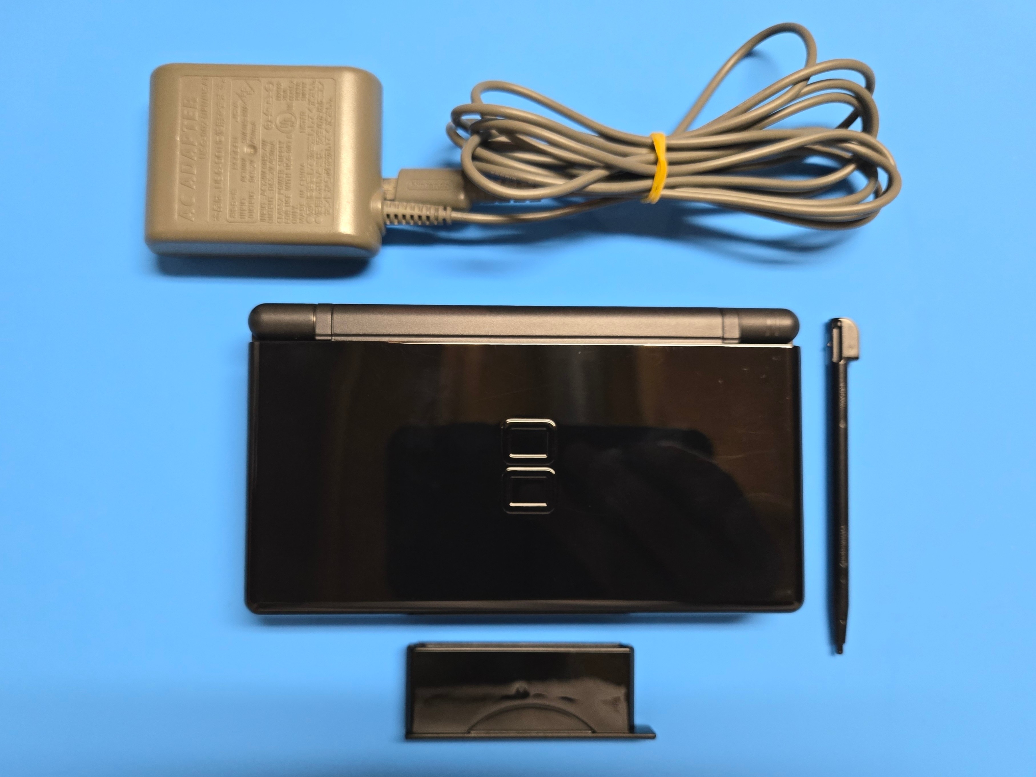 Nintendo DS Lite Black W/ Original Charger, Stylus, GBA Cover - photo 2