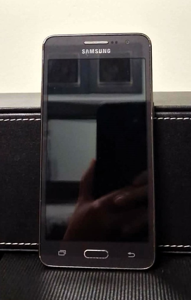 Samsung Galaxy Grand Prime Classic Grey 8GB Unlocked, Excellent! - photo 4