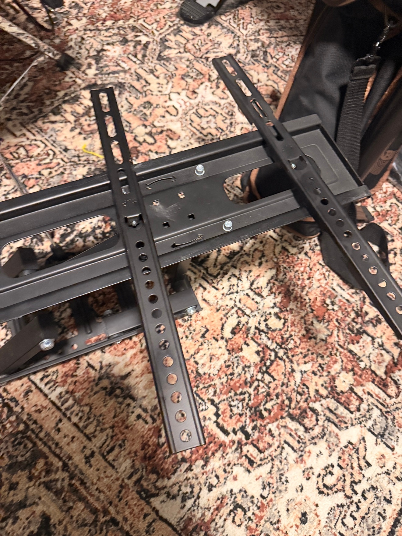 Full-Motion TV Wall Mount - Dual Arms, Tilt & Swivel - photo 4