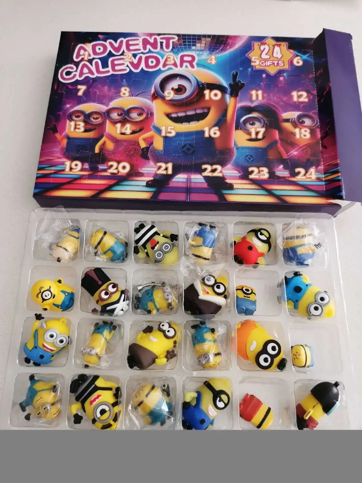 Minions Advent Calendar with 24 Figures