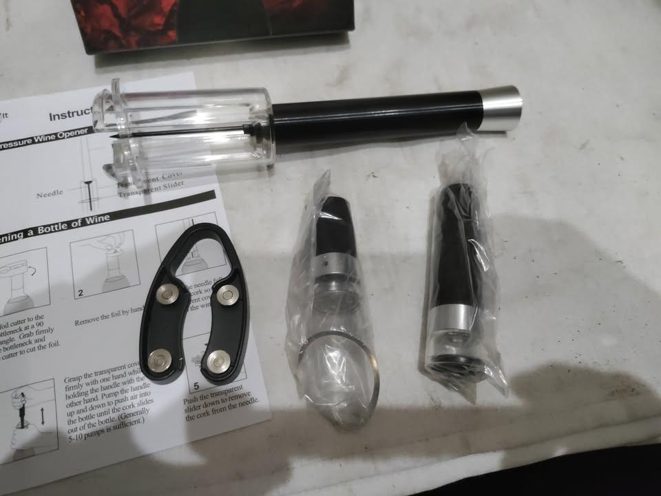 Sippin'It Wine Opener ✮ Best Gift for Wine Lovers - photo 4