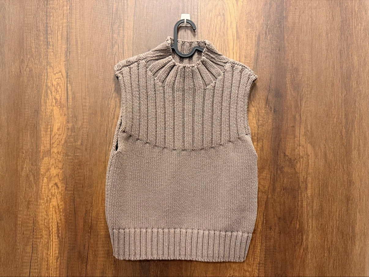 Zara Taupe Chunky Knit Mock-Neck Vest, Size L - photo 2
