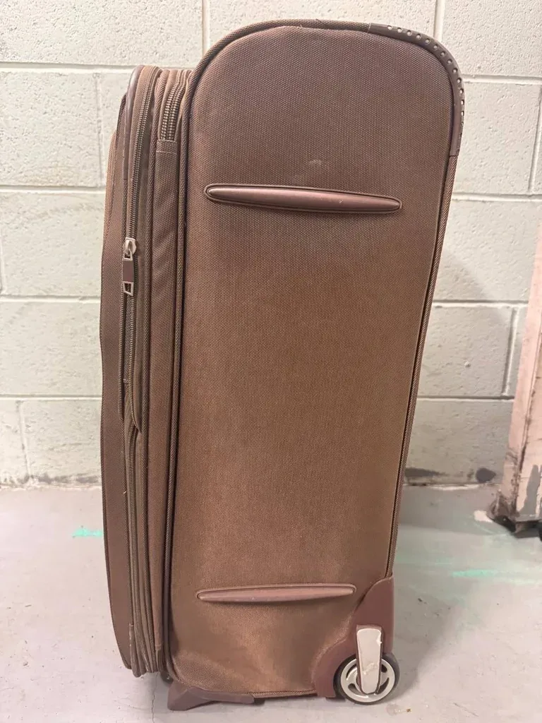 EMCORA Brown Softside Spinner Suitcase - photo 4