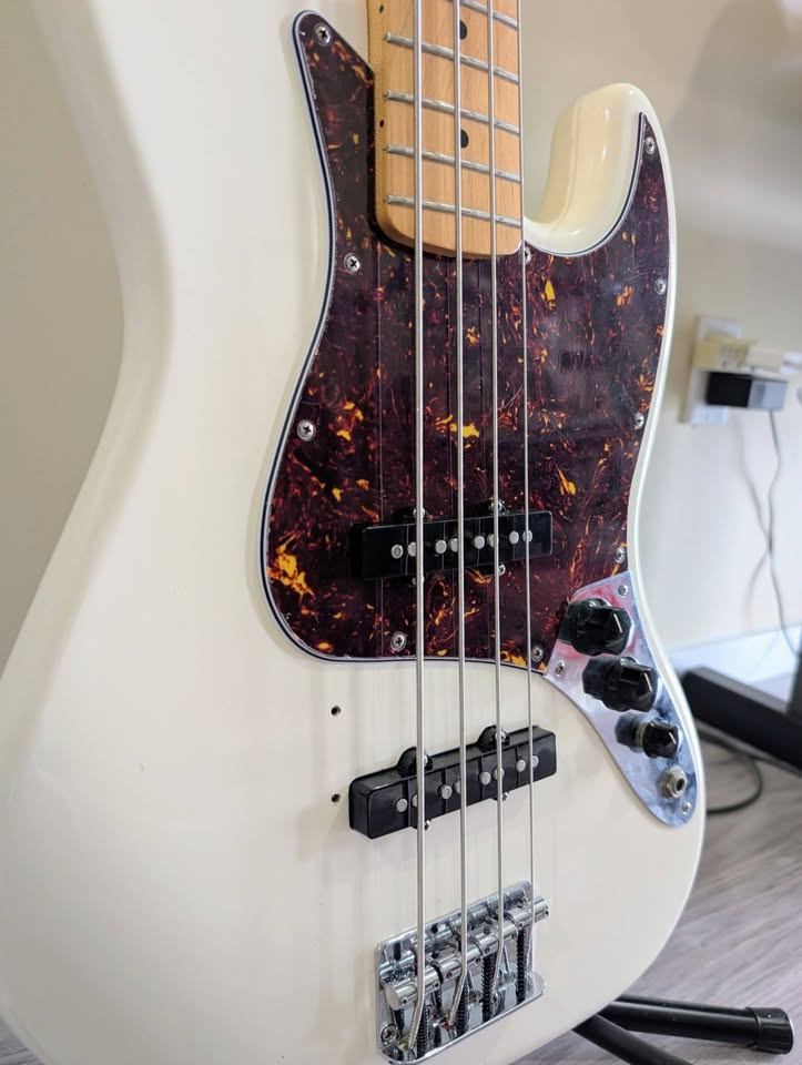 Fender Jazz Bass (MIM 2013) - photo 2