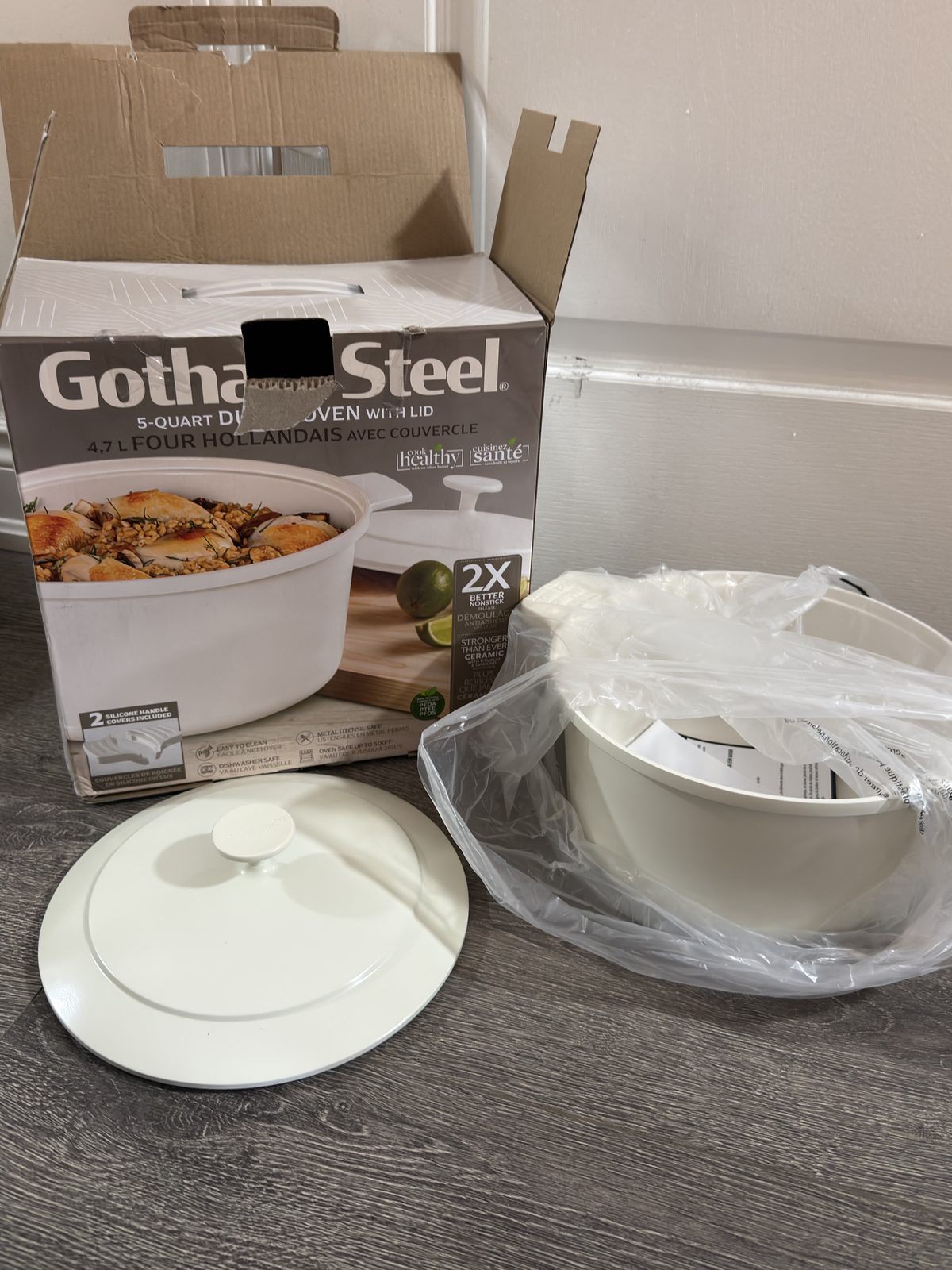 Gotham Steel 5 Quart 4,7 litres dutch oven with lid