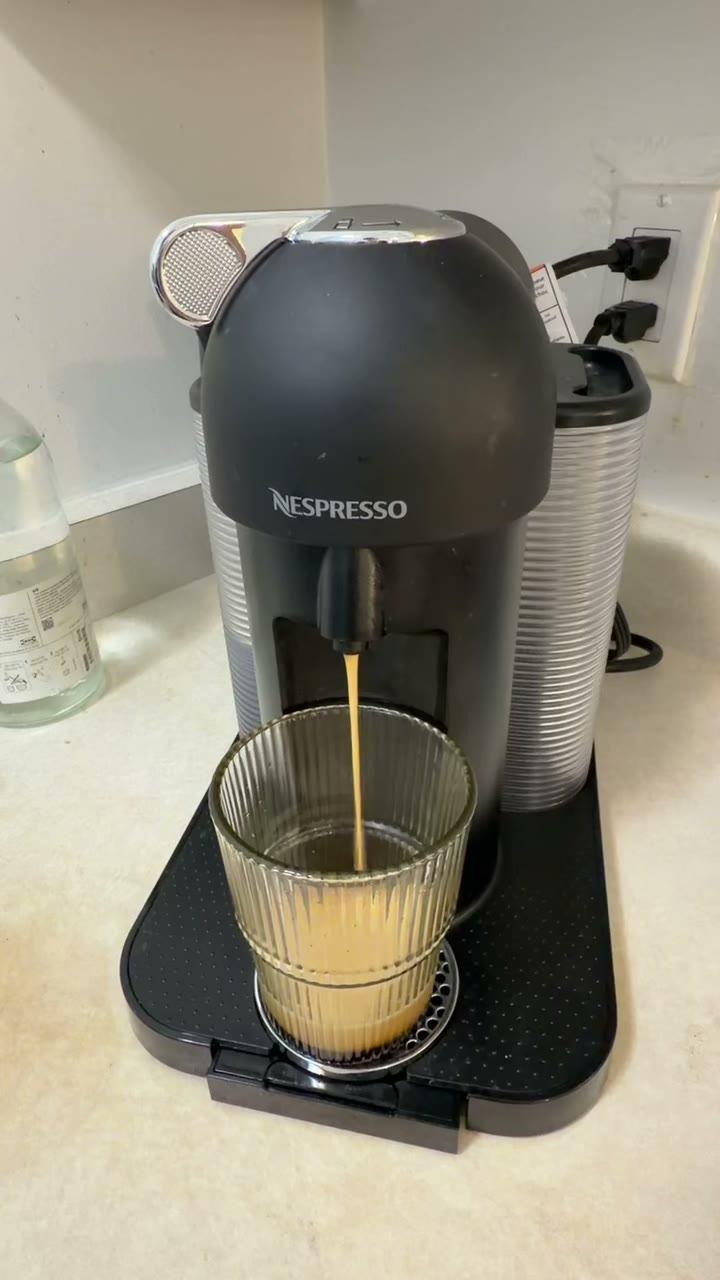 Nespresso VertuoLine Coffee Machine – Matte Black - photo 2